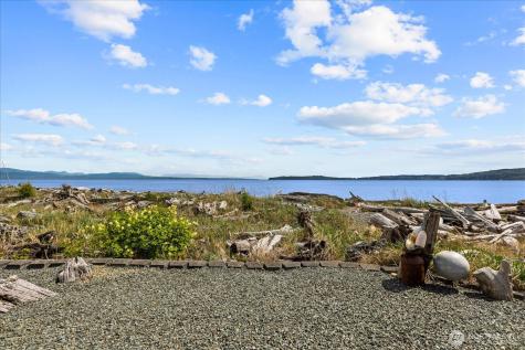 1808 E Lola Beach Lane Oak Harbor WA 98277