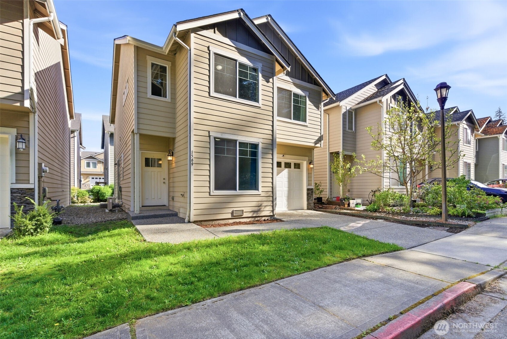 1569 NE Fontaine Way Poulsbo WA 98370
