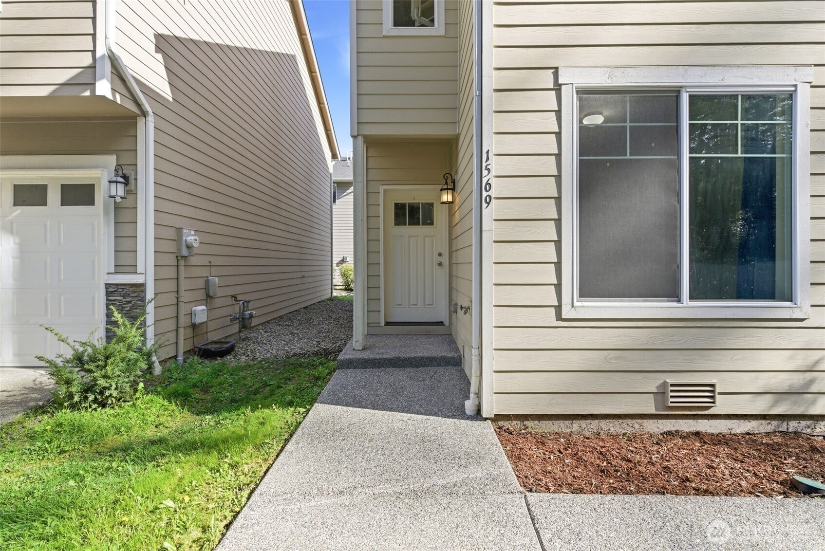 1569 NE Fontaine Way Poulsbo WA 98370