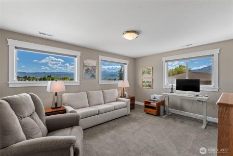 185 31st Street NW East Wenatchee WA 98802