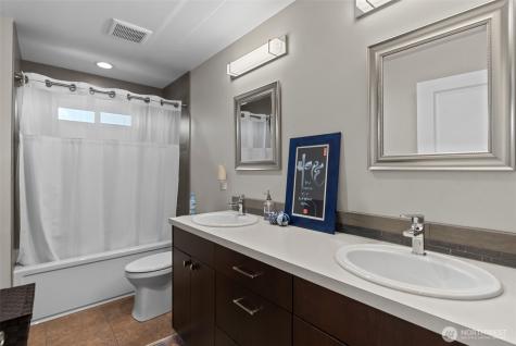 185 31st Street NW East Wenatchee WA 98802