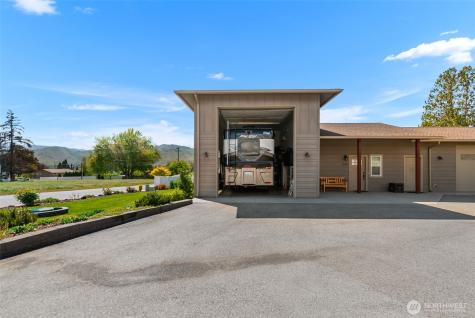 185 31st Street NW East Wenatchee WA 98802