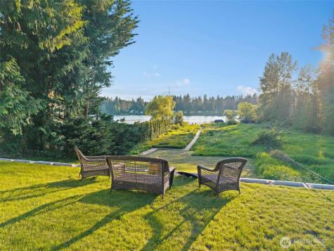 17353 191st Avenue NE Woodinville WA 98072