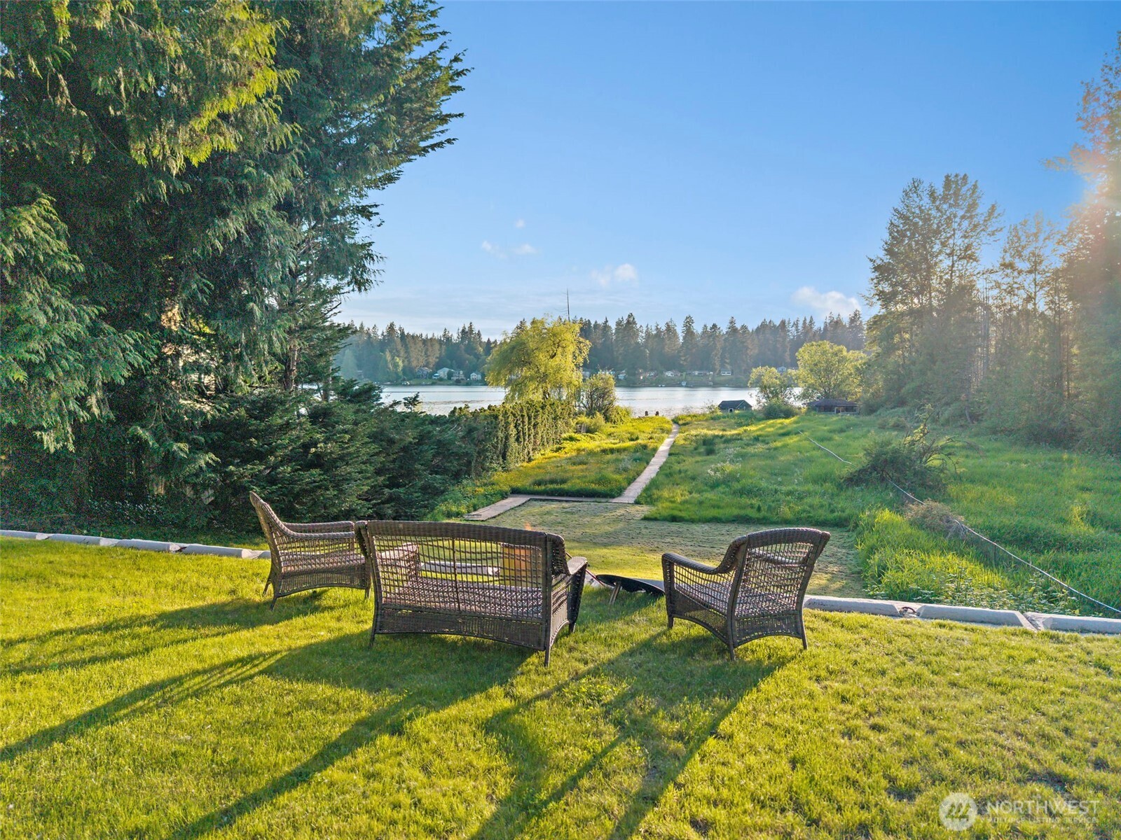 17353 191st Avenue NE Woodinville WA 98072