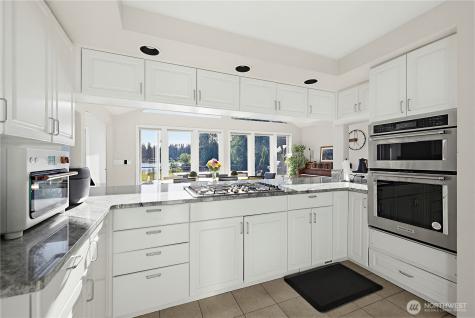 17353 191st Avenue NE Woodinville WA 98072