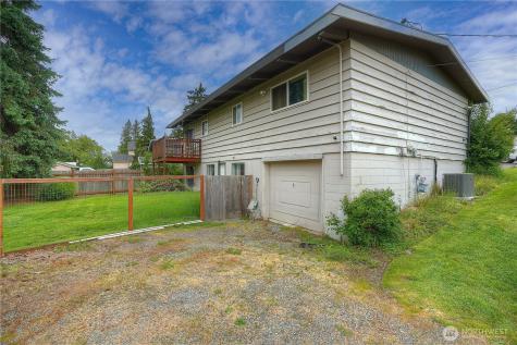 2132 Firland Drive Puyallup WA 98371