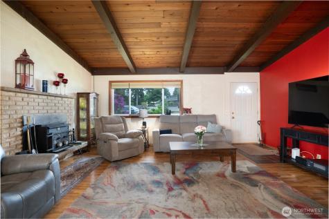 2132 Firland Drive Puyallup WA 98371