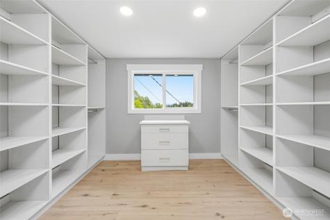 23032 7th Avenue SE Bothell WA 98021