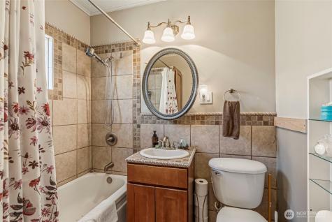 531 16th Avenue Longview WA 98632