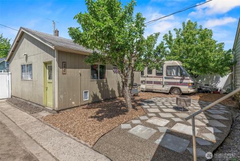 531 16th Avenue Longview WA 98632