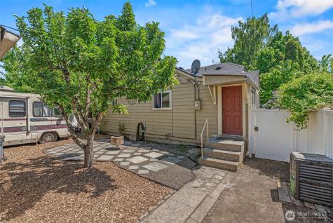 531 16th Avenue Longview WA 98632