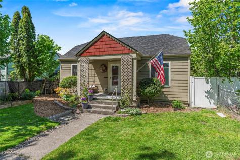 531 16th Avenue Longview WA 98632