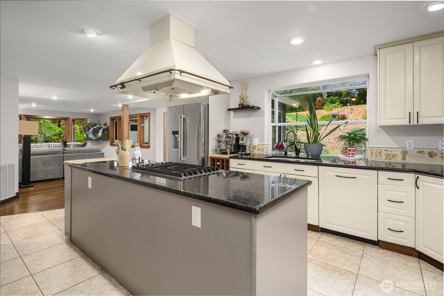 21422 SE 37th Street Sammamish WA 98075