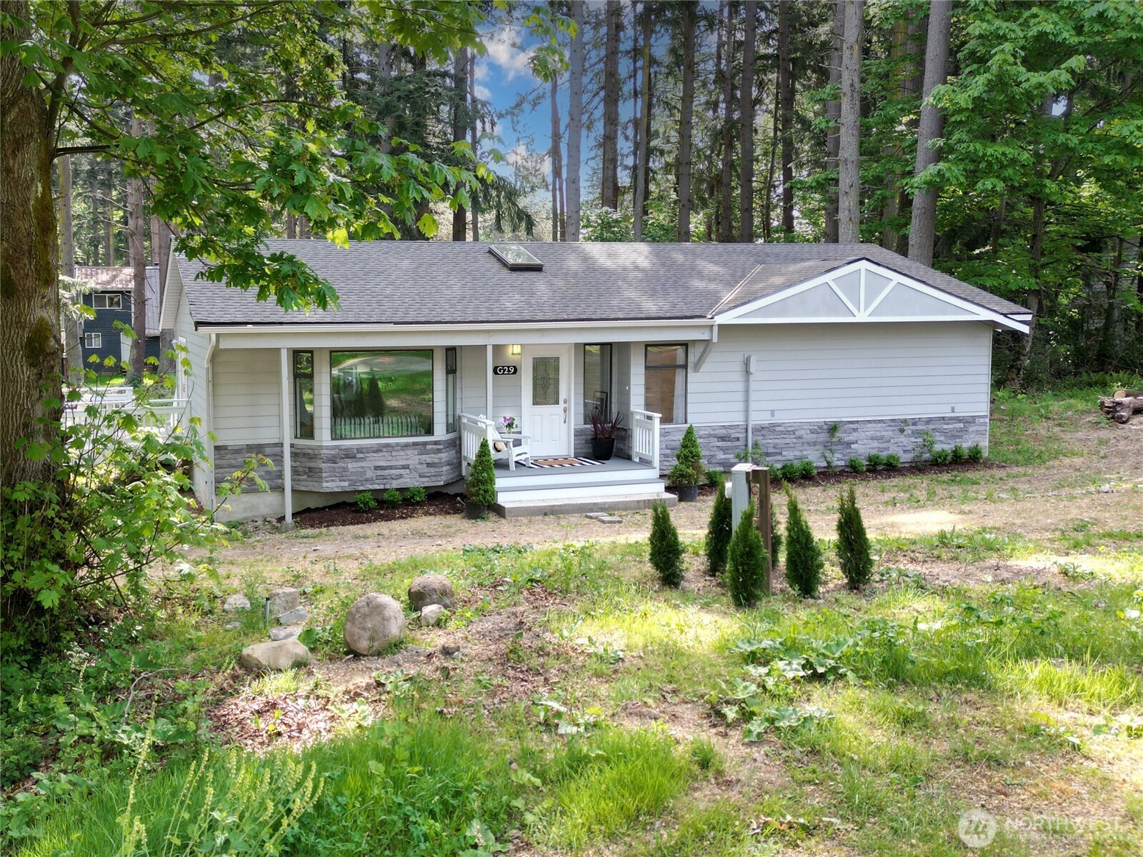 29 G Sound Place Hat Island WA 98206