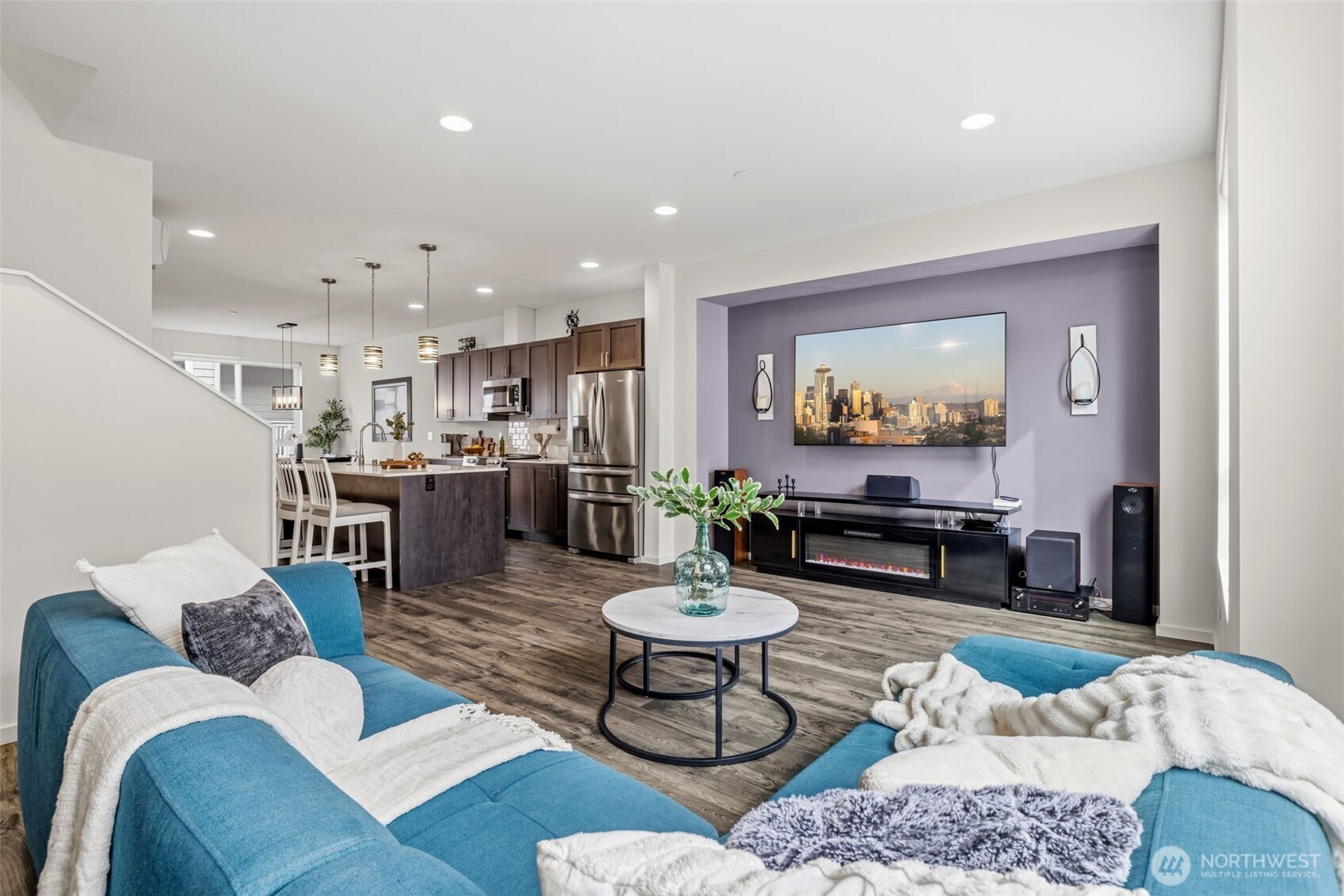 13706 Manor Way Lynnwood WA 98087