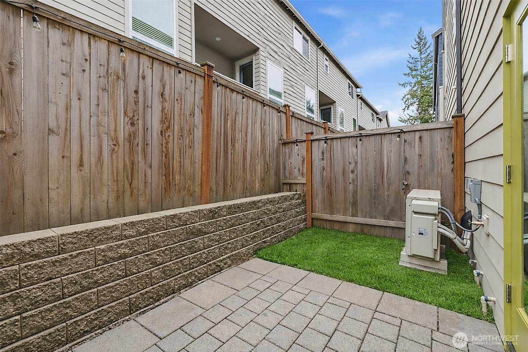13706 Manor Way Lynnwood WA 98087