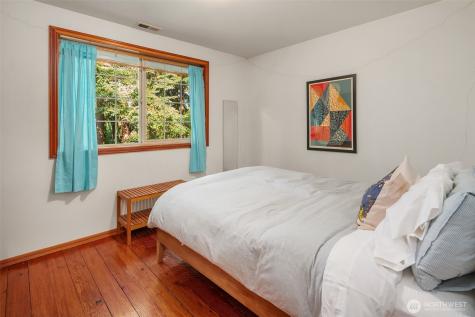 11703 Vashon Highway SW Vashon WA 98070