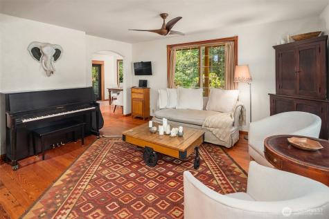 11703 Vashon Highway SW Vashon WA 98070