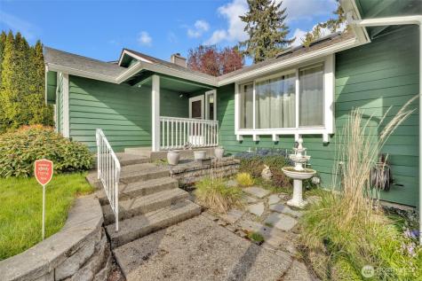 3209 32nd Street Pl SE Puyallup WA 98374