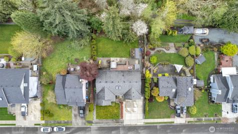 3209 32nd Street Pl SE Puyallup WA 98374