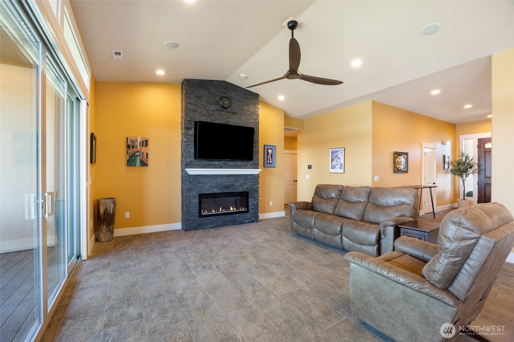4065 NE Edwards Drive Moses Lake WA 98837