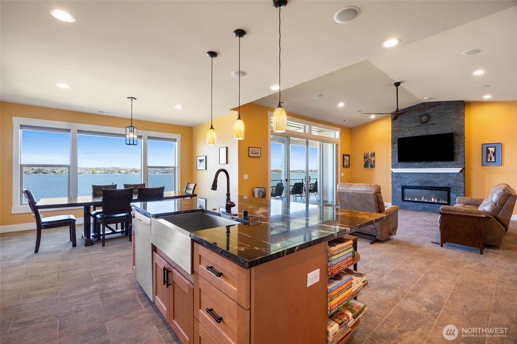 4065 NE Edwards Drive Moses Lake WA 98837