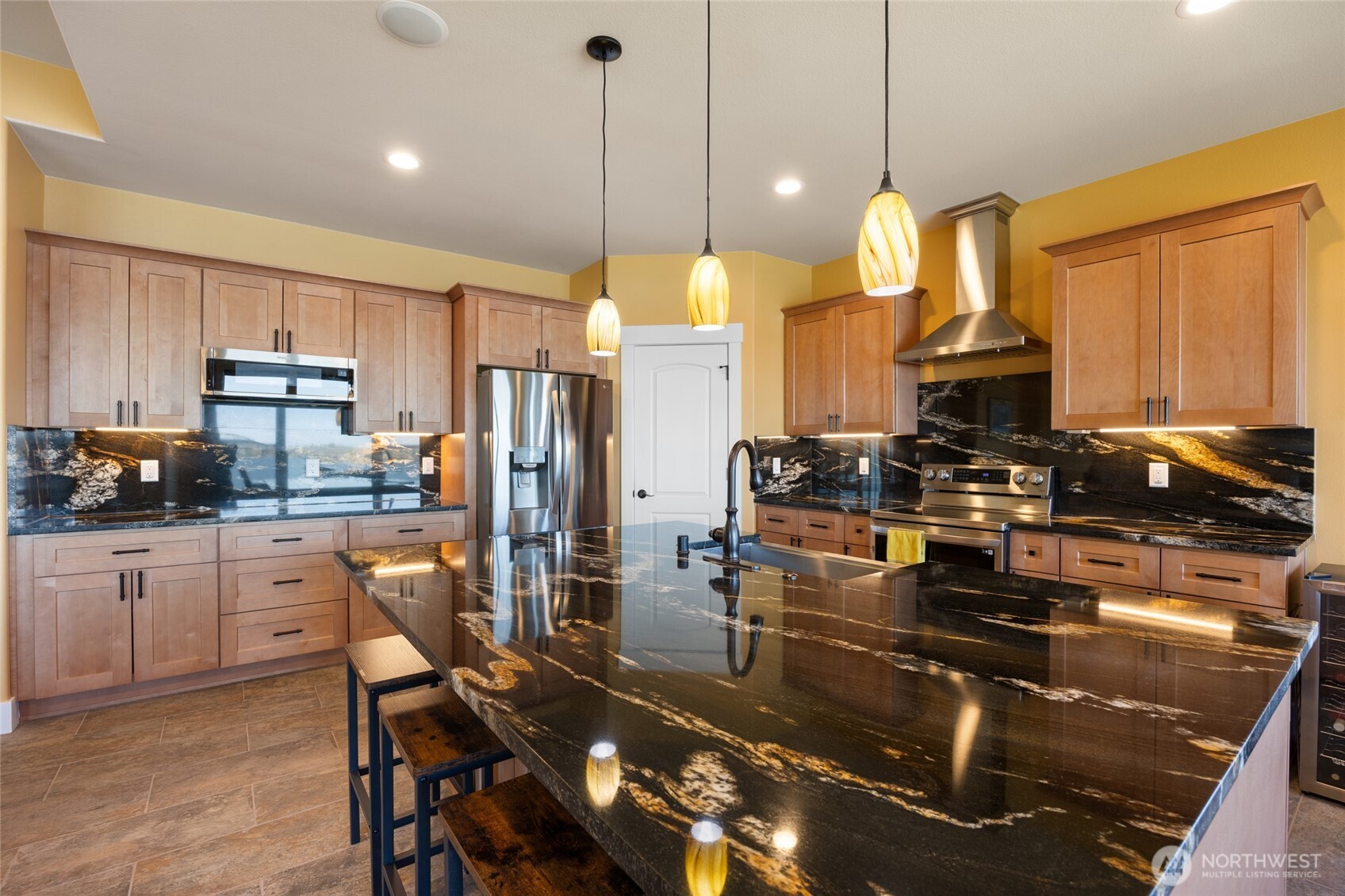 4065 NE Edwards Drive Moses Lake WA 98837