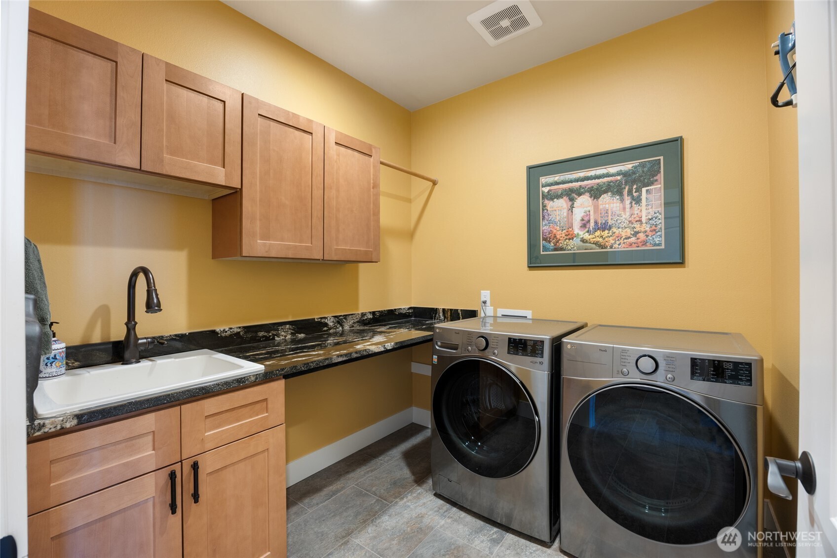 4065 NE Edwards Drive Moses Lake WA 98837