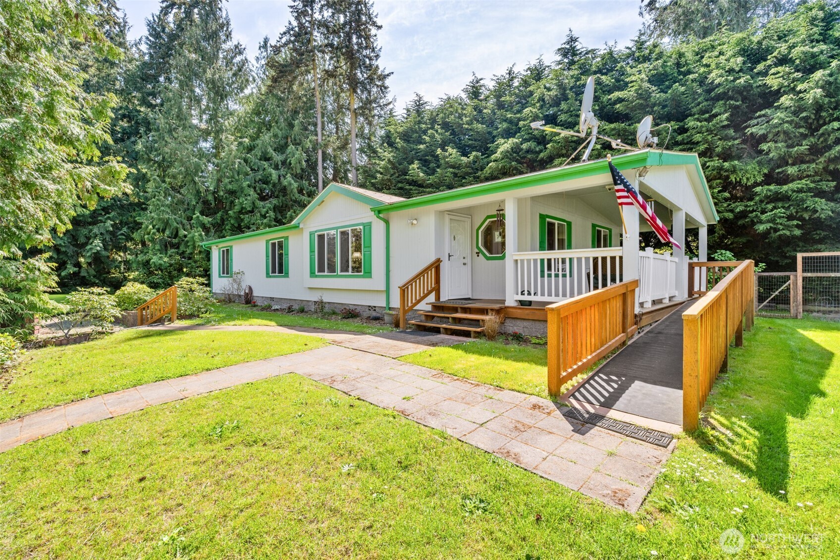 423 Fleming Drive Sequim WA 98382