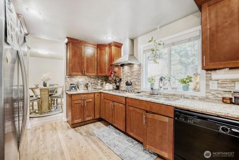 4634 144th Place SE Bellevue WA 98006