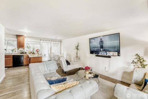 4634 144th Place SE Bellevue WA 98006