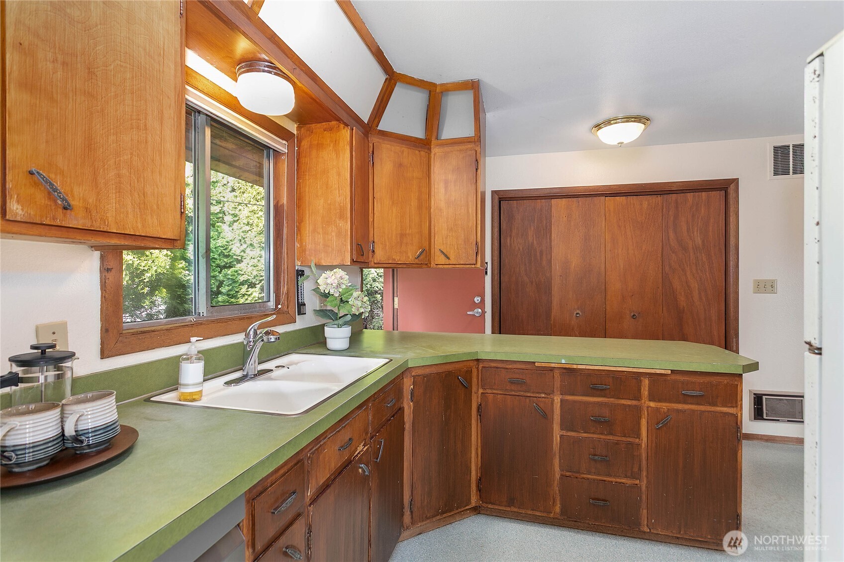 909 10th Street Bellingham WA 98225