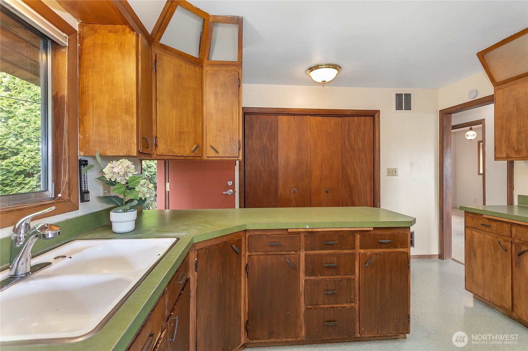 909 10th Street Bellingham WA 98225