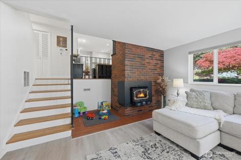 3754 NE 194th Street Lake Forest Park WA 98155
