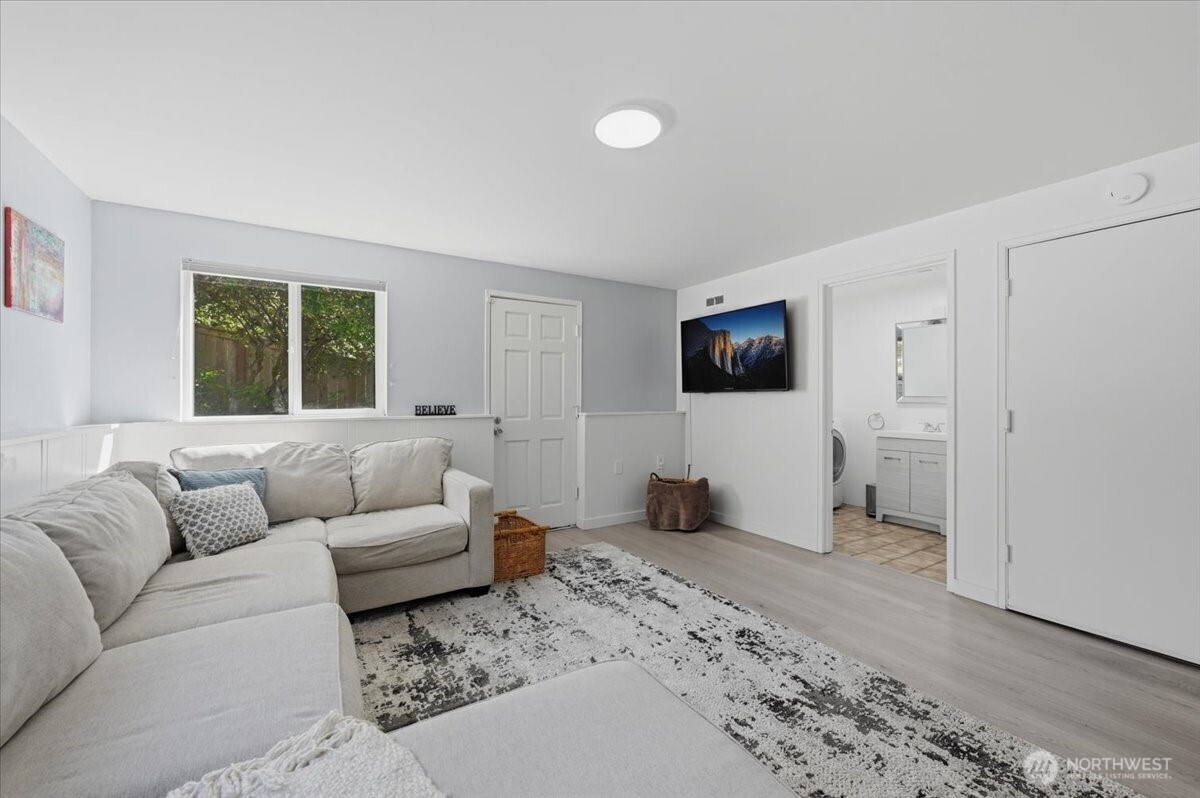3754 NE 194th Street Lake Forest Park WA 98155