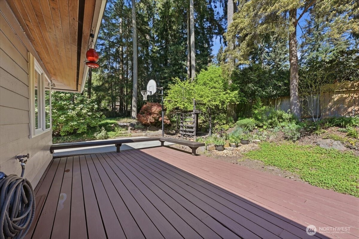 3754 NE 194th Street Lake Forest Park WA 98155