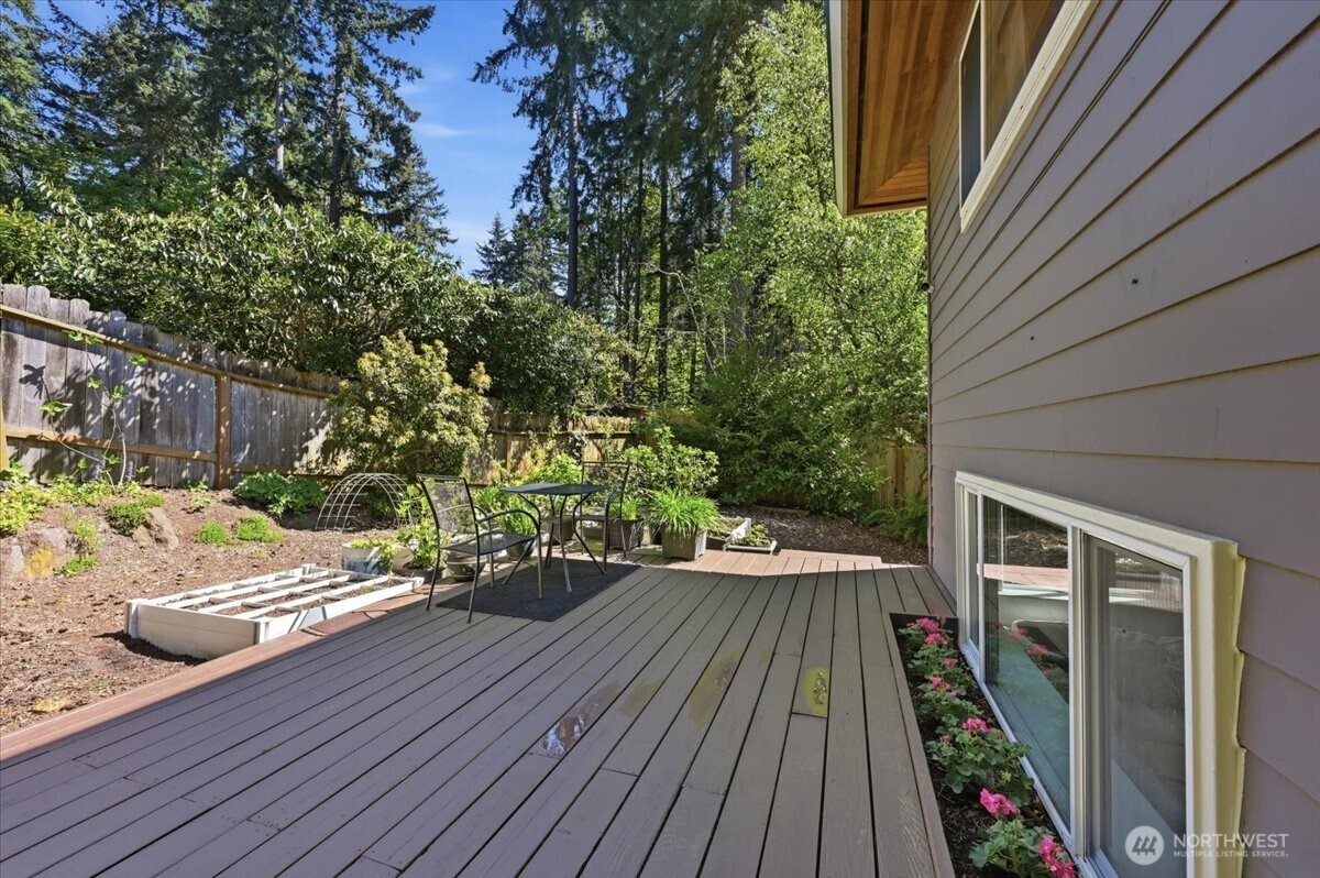 3754 NE 194th Street Lake Forest Park WA 98155