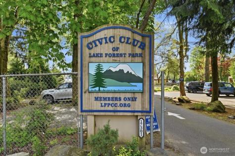 3754 NE 194th Street Lake Forest Park WA 98155