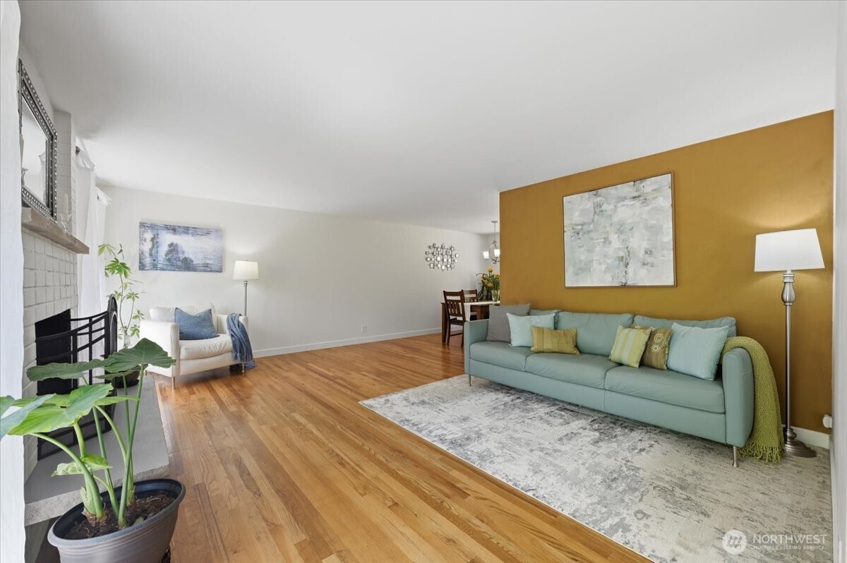 3754 NE 194th Street Lake Forest Park WA 98155