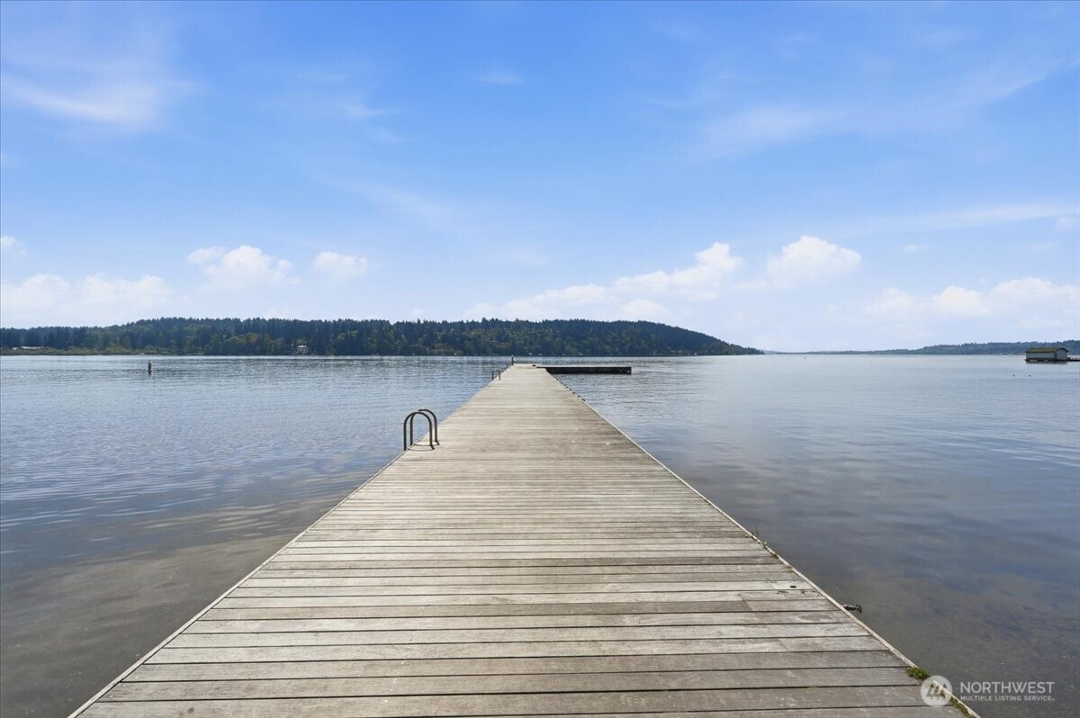 3754 NE 194th Street Lake Forest Park WA 98155