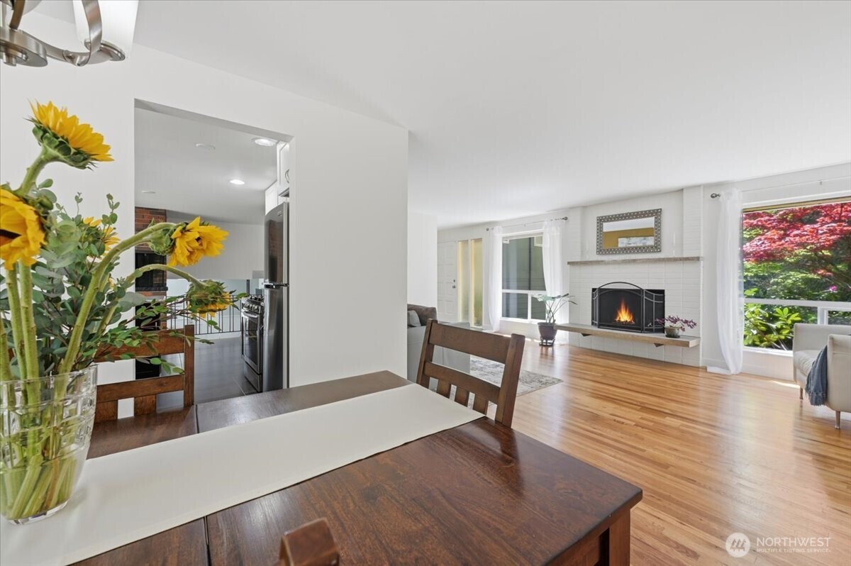 3754 NE 194th Street Lake Forest Park WA 98155