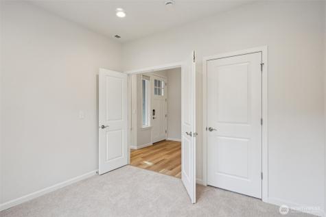 7531 107th Street Ct E Puyallup WA 98373