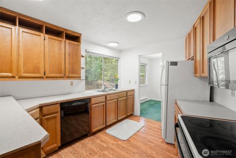 7534 Illahee Road NE Bremerton WA 98311
