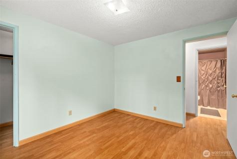 7534 Illahee Road NE Bremerton WA 98311