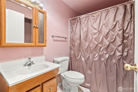 7534 Illahee Road NE Bremerton WA 98311