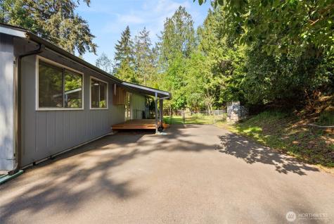 7534 Illahee Road NE Bremerton WA 98311
