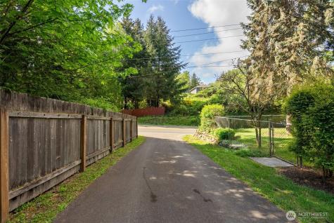 7534 Illahee Road NE Bremerton WA 98311