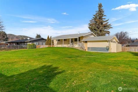 1705 Norman Street Wenatchee WA 98801