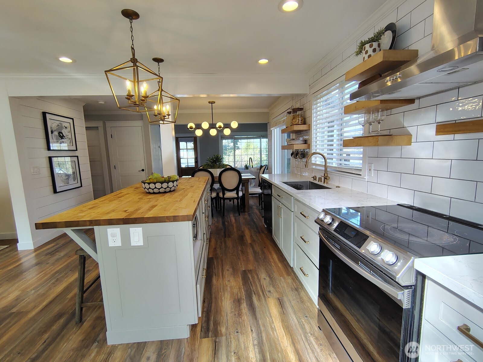 25806 203rd Avenue SE Covington WA 98042