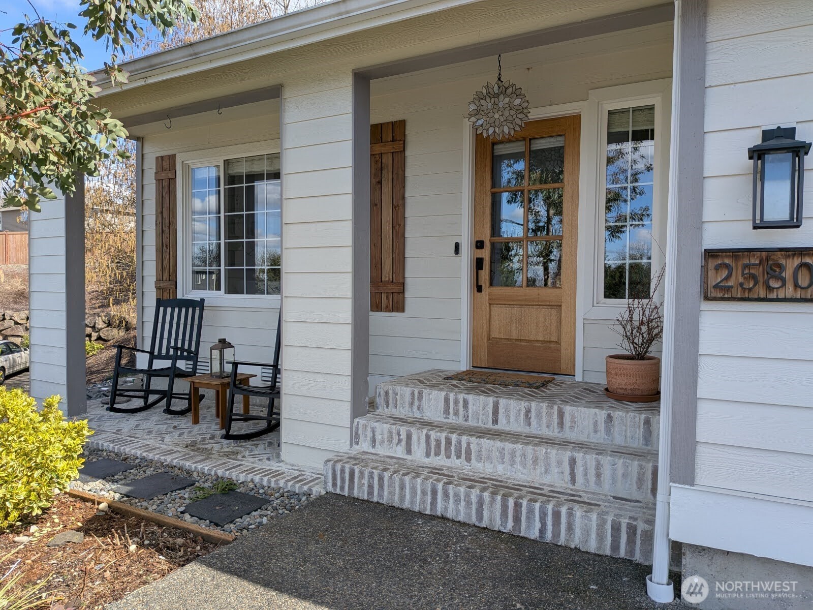 25806 203rd Avenue SE Covington WA 98042